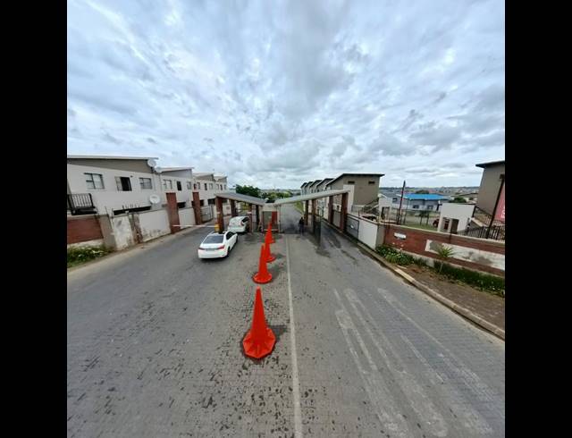 2 BEDROOM APARTMENT FOR SALE IN NOORDWYK